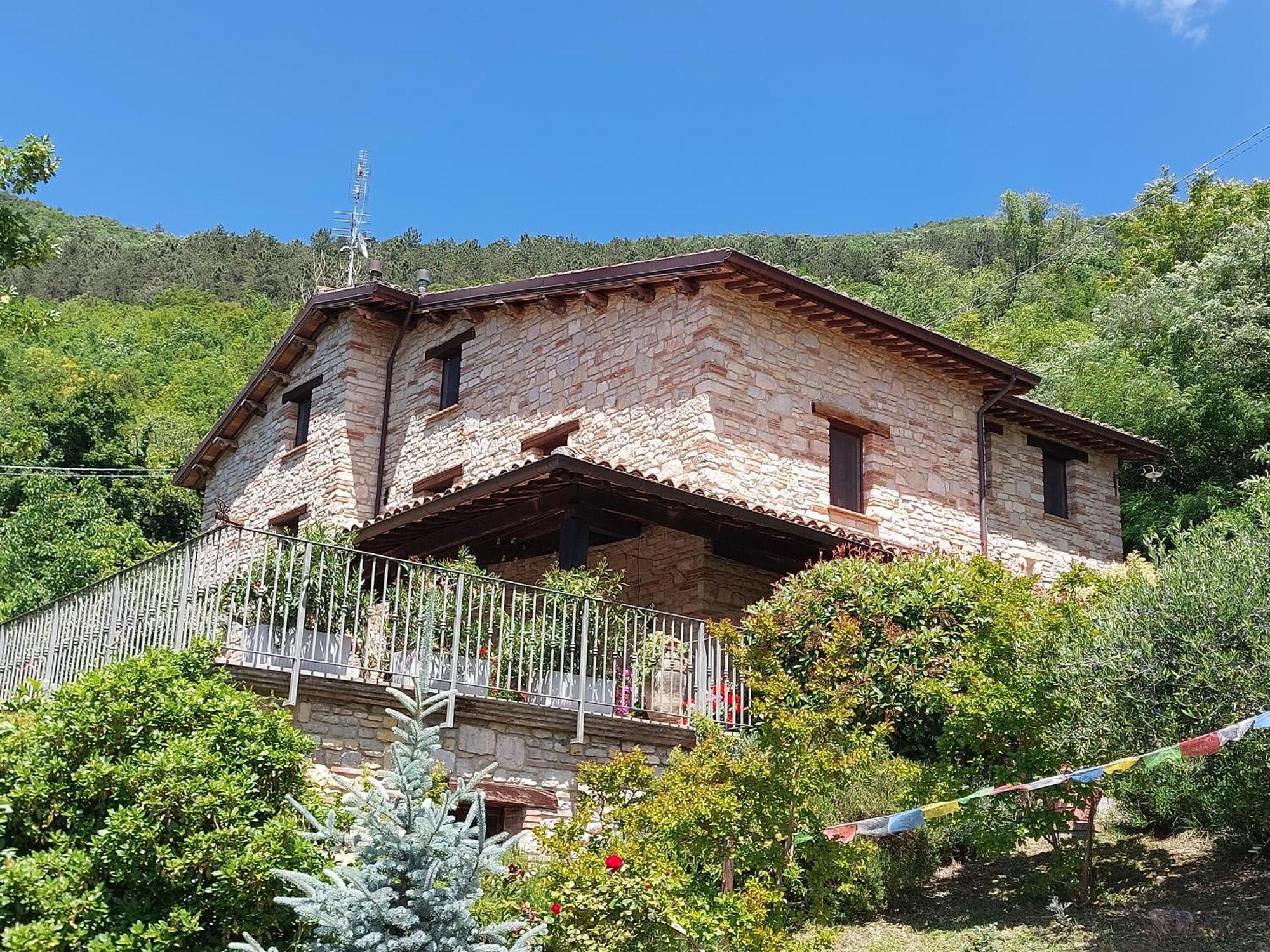 Fonte Fresca Fabriano Exterior foto